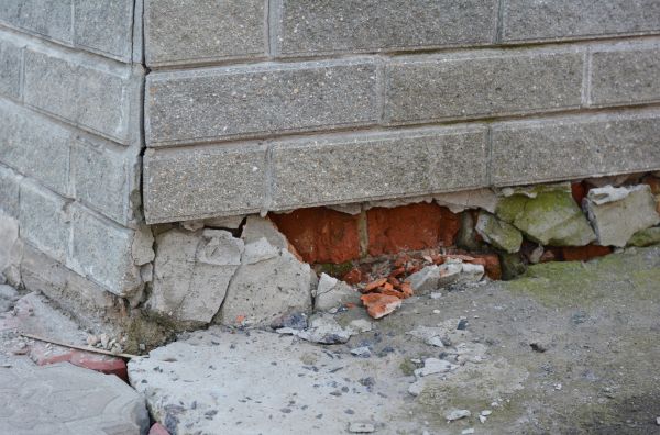 Foundation Settlement Repair in Dearborn